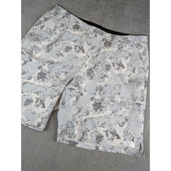 The North Face Shorts Mens 2XL Gray Big Wander 2.0 High Rise Performance Long - Picture 1 of 9